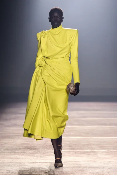 Look 21
